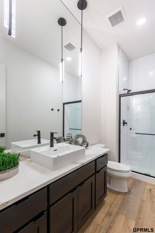 4515 S 203 Avenue, Elkhorn, NE 68135