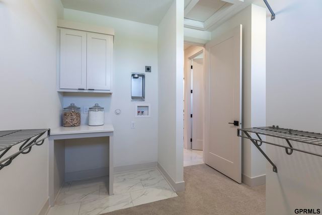 4515 S 203 Avenue, Elkhorn, NE 68135