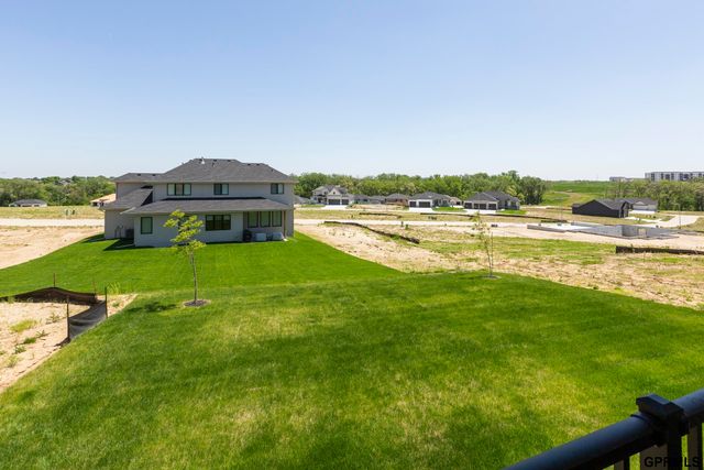 4515 S 203 Avenue, Elkhorn, NE 68135