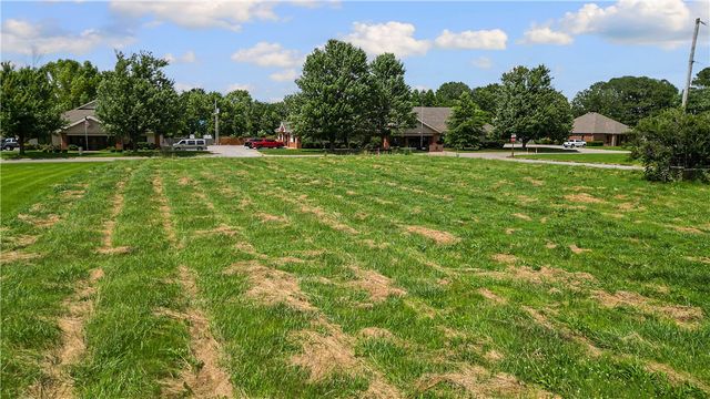 Plaza Place & Whitaker Street, Springdale, AR 72764