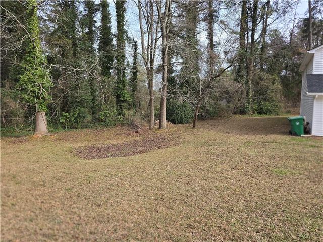 6733 Jojanne Lane, Lithonia, GA 30038