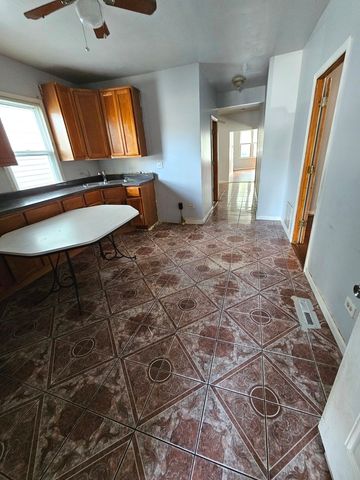 2840 W 23rd Place, Chicago, IL 60623