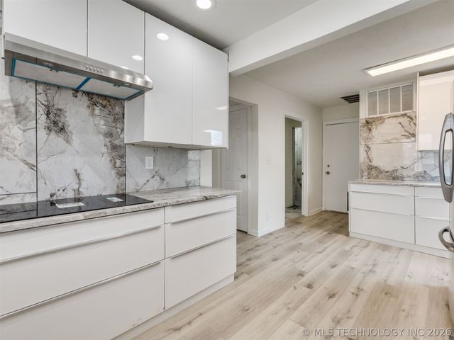 8408 E 64th Place, Tulsa, OK 74133