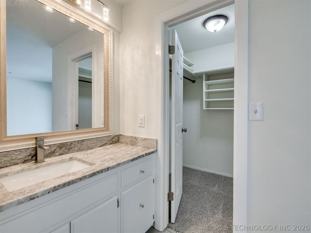 8408 E 64th Place, Tulsa, OK 74133