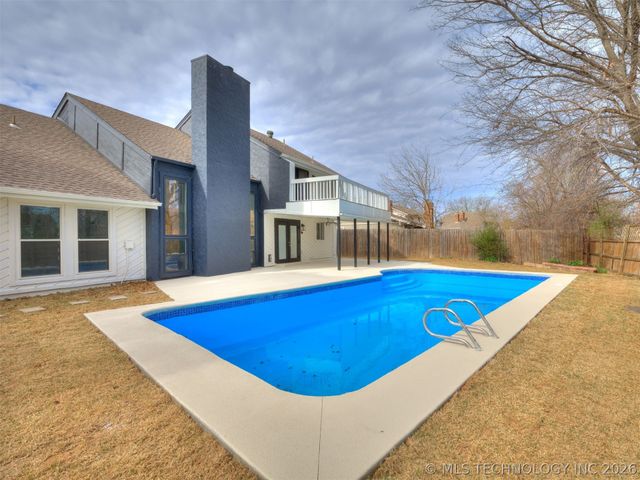 8408 E 64th Place, Tulsa, OK 74133