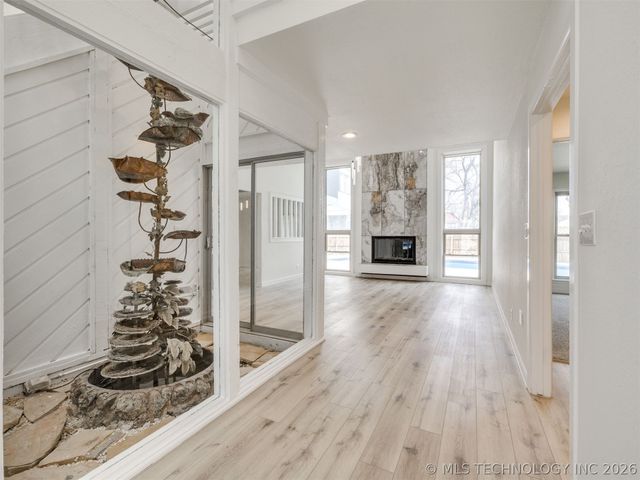 8408 E 64th Place, Tulsa, OK 74133