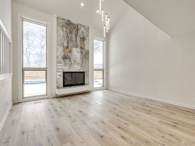 8408 E 64th Place, Tulsa, OK 74133