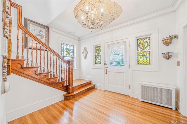 436 Bay Avenue, East Patchogue, NY 11772