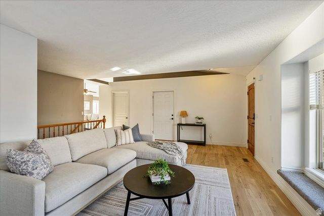 842 E 2150 S, Bountiful, UT 84010