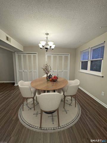 512 Twin Circle Drive 512, South Windsor, CT 06074