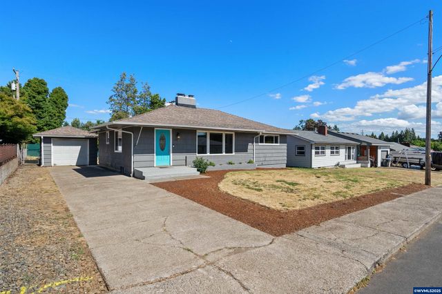 194 NW Hillcrest Dr, Dallas, OR 97338