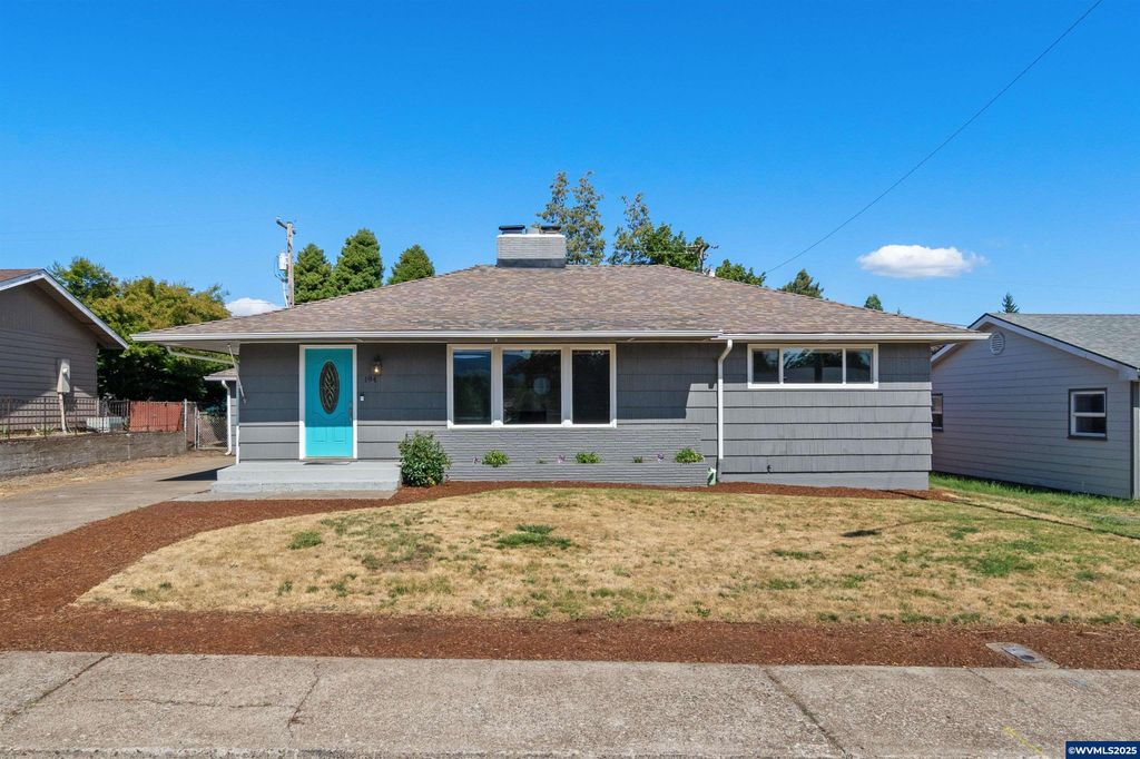 194 NW Hillcrest Dr, Dallas, OR 97338