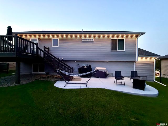8015 Mandalay Drive, Lincoln, NE 68516