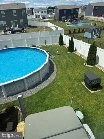 8 EISENHOWER DR, Bridgeton, NJ 08302