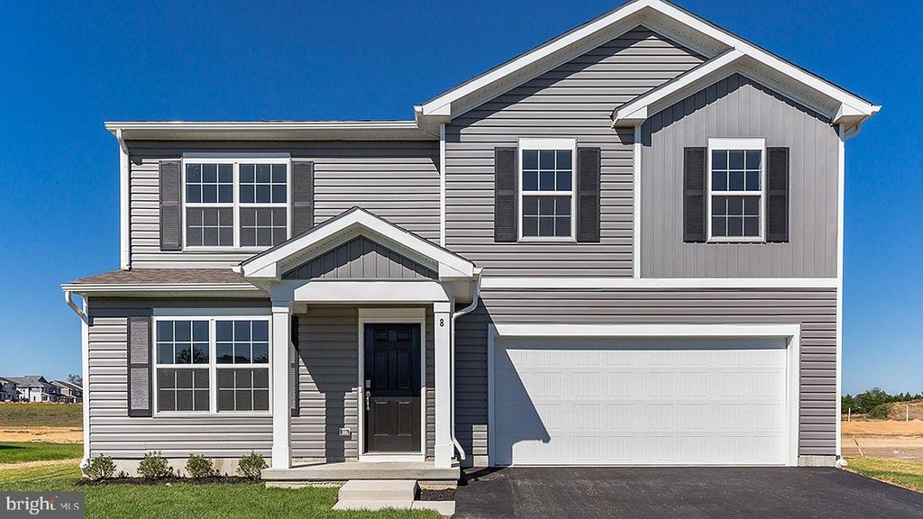 8 EISENHOWER DR, Bridgeton, NJ 08302