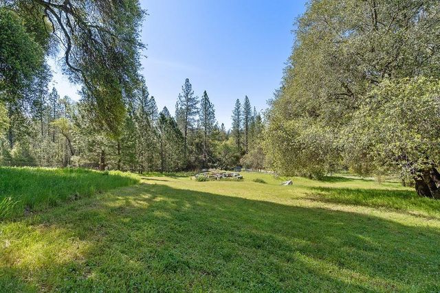 2940 Horseshoe Bend Rd, Somerset, CA 95684