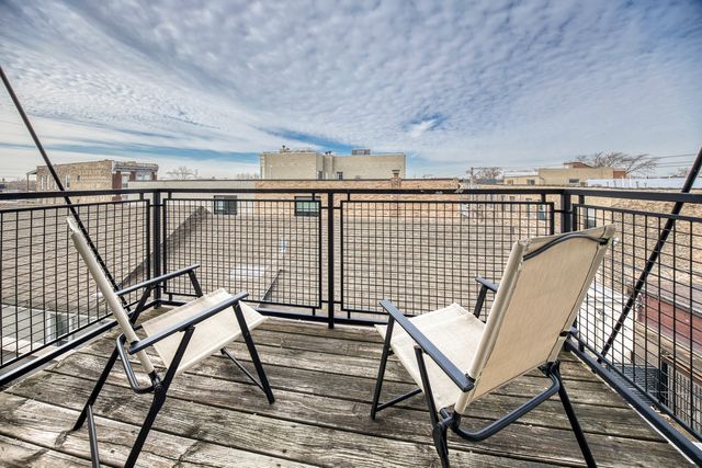 500 N DAMEN Avenue 307, Chicago, IL 60622