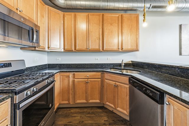 500 N DAMEN Avenue 307, Chicago, IL 60622
