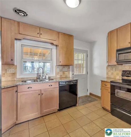 2324 Kemmerer Street, Bethlehem City, PA 18017