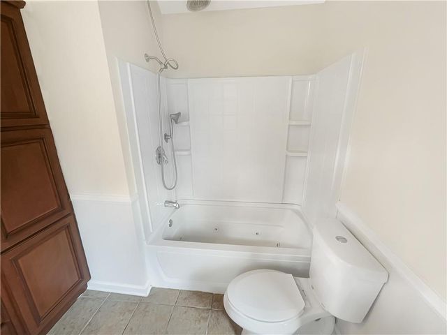 607 River Bend SW Circle, Smyrna, GA 30082