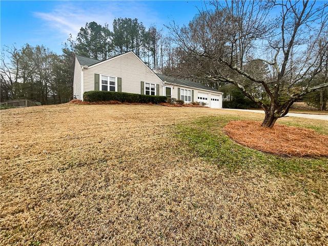 607 River Bend SW Circle, Smyrna, GA 30082