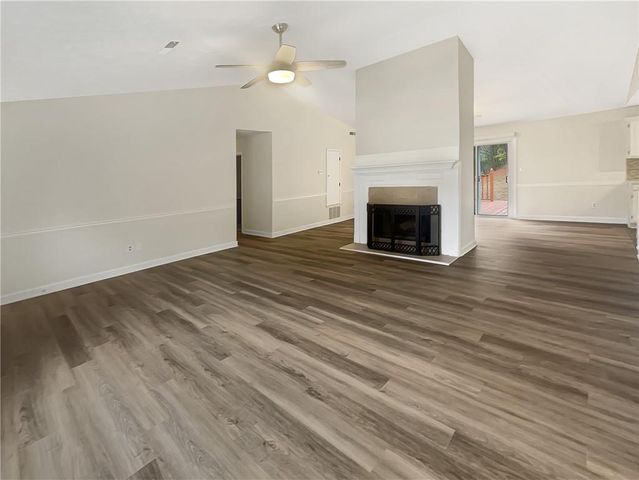 607 River Bend SW Circle, Smyrna, GA 30082