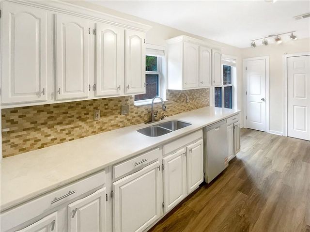 607 River Bend SW Circle, Smyrna, GA 30082