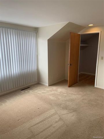 6320 Laurentian. Court, Flint, MI 48532