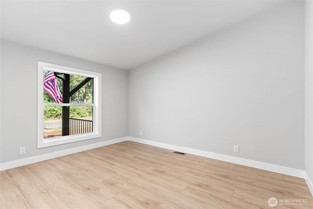 12215 58th Avenue E, Puyallup, WA 98373