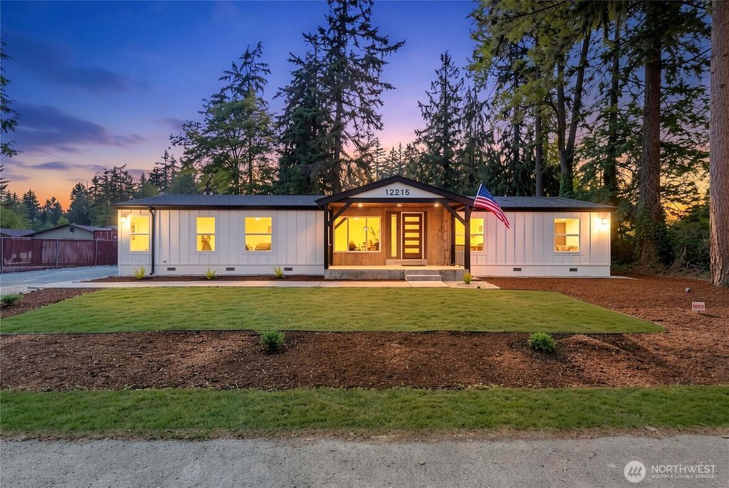 12215 58th Avenue E, Puyallup, WA 98373