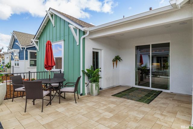 282 Arlis Place, Sparks, NV 89441