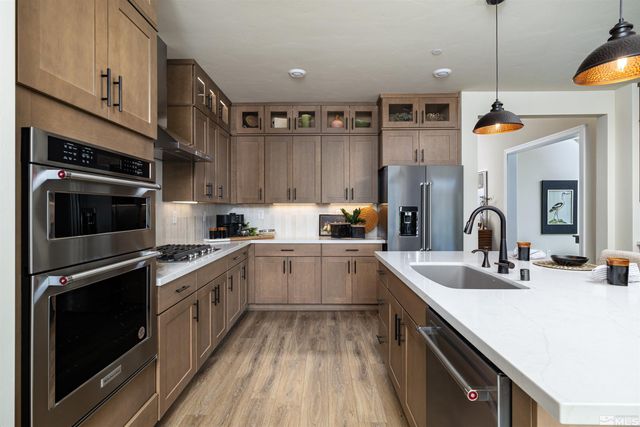 282 Arlis Place, Sparks, NV 89441