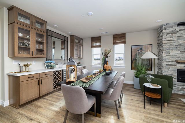 282 Arlis Place, Sparks, NV 89441