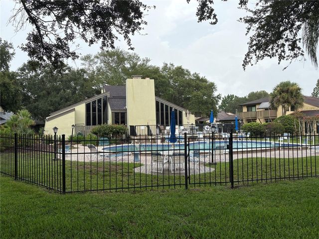 2101 SUNSET POINT ROAD 2105, Clearwater, FL 33765