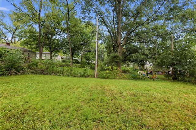 11015 HERRICK Avenue, Kansas City, MO 64134