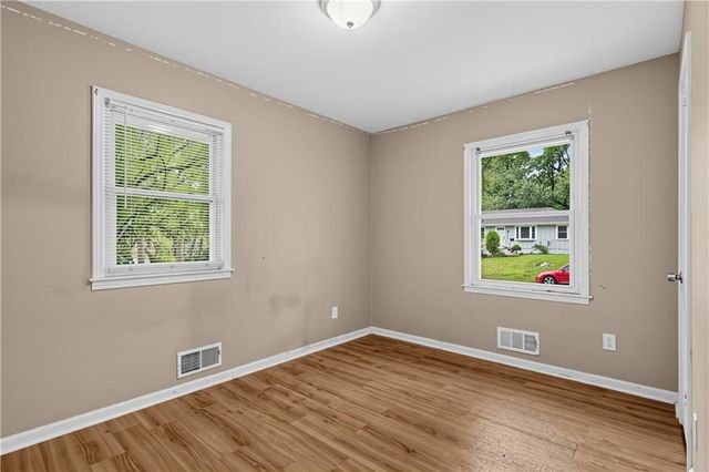 11015 HERRICK Avenue, Kansas City, MO 64134