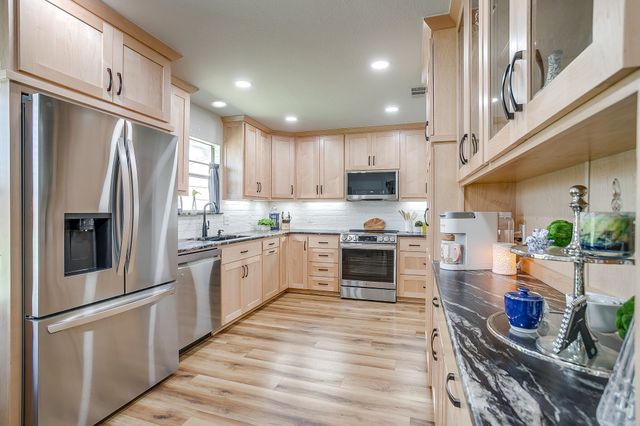 773 Windridge Lane, Burleson, TX 76028