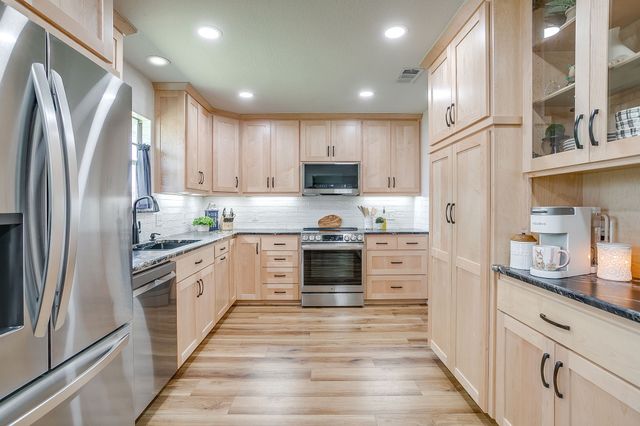 773 Windridge Lane, Burleson, TX 76028