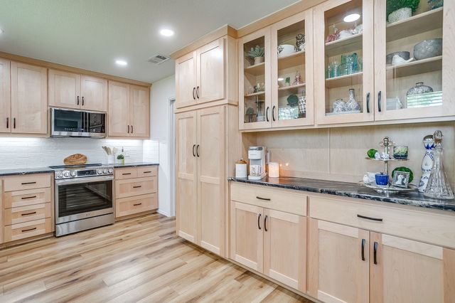 773 Windridge Lane, Burleson, TX 76028