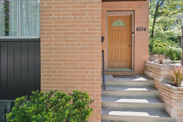 4534 Henry Hudson Parkway, Bronx, NY 10471