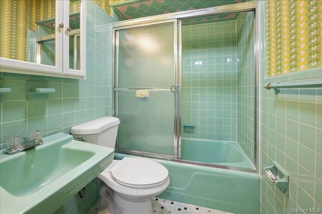 4534 Henry Hudson Parkway, Bronx, NY 10471