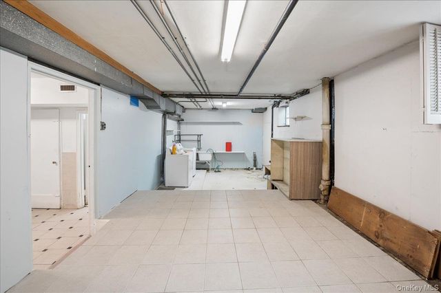4534 Henry Hudson Parkway, Bronx, NY 10471