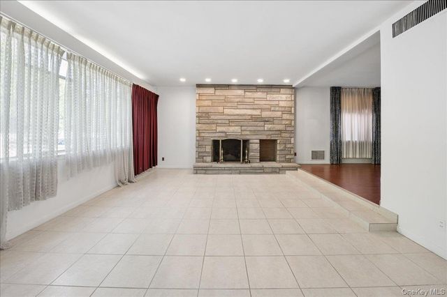 4534 Henry Hudson Parkway, Bronx, NY 10471
