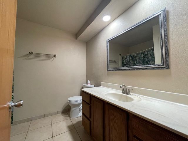 1632 University Avenue, Madera, CA 93637