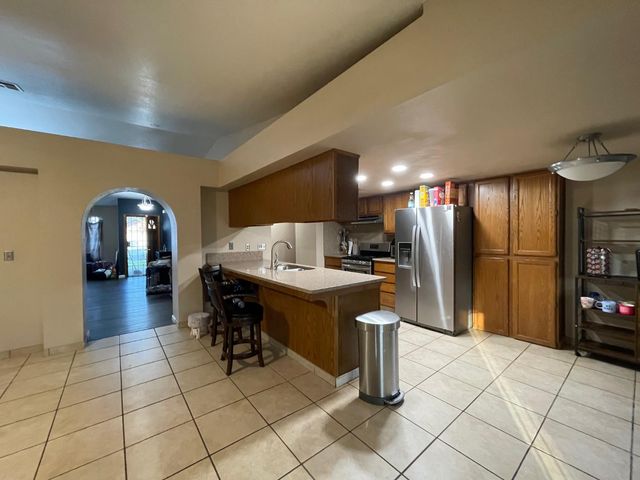 1632 University Avenue, Madera, CA 93637