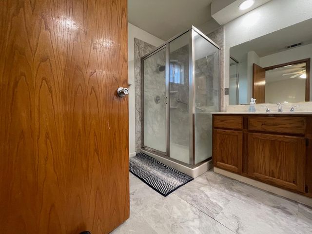 1632 University Avenue, Madera, CA 93637