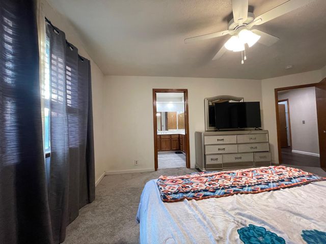 1632 University Avenue, Madera, CA 93637