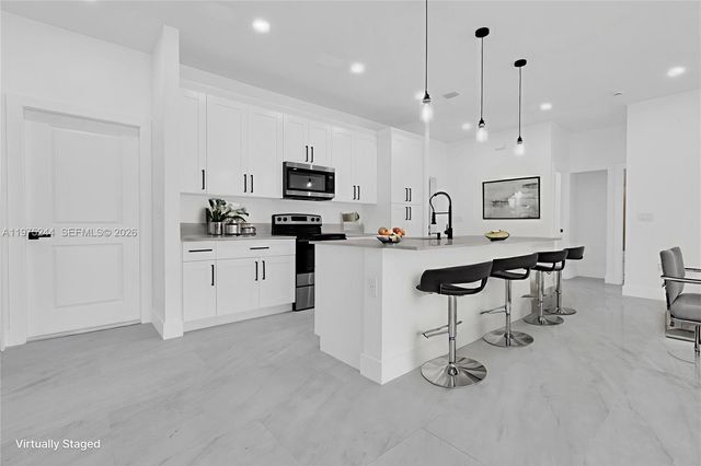 1109 EDGEWOOD ST E, Lehigh Acres, FL 33974