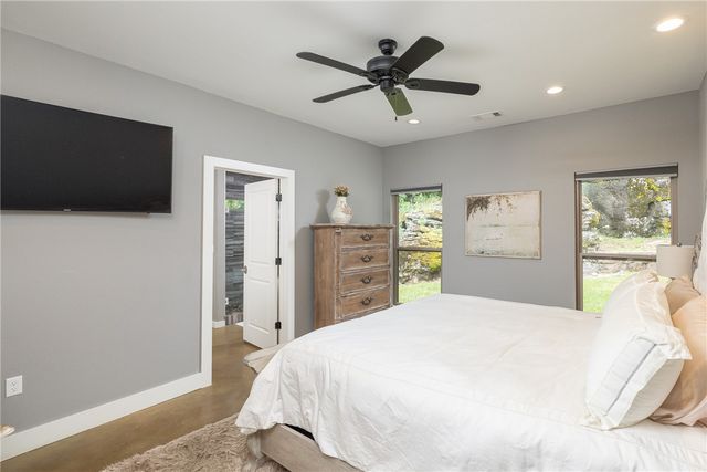 719 W Thornstone Avenue, West Fork, AR 72774