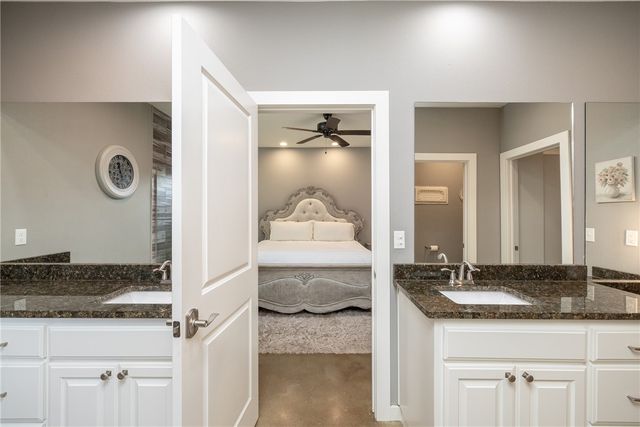 719 W Thornstone Avenue, West Fork, AR 72774